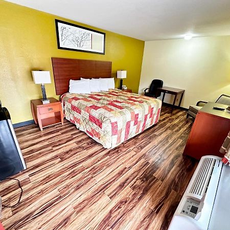 Regency Inn Iola Kültér fotó