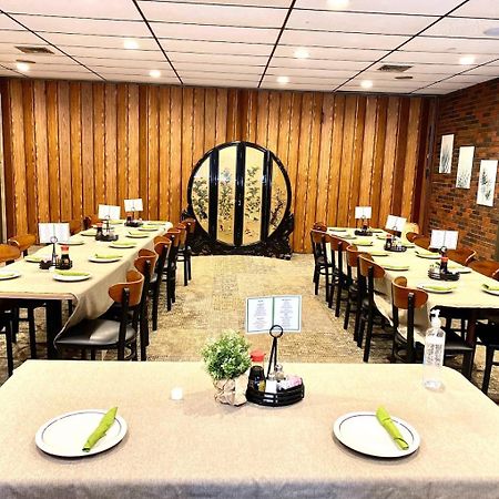 Regency Inn Iola Kültér fotó